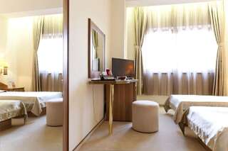 Отель Euro Hotels International Бухарест Двухместный номер с 2 отдельными кроватями-2